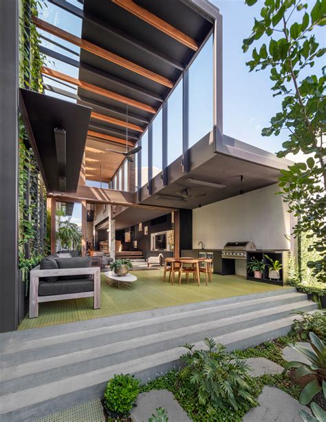 cplusc|ZZ Top House / CplusC Architectural Workshop .
